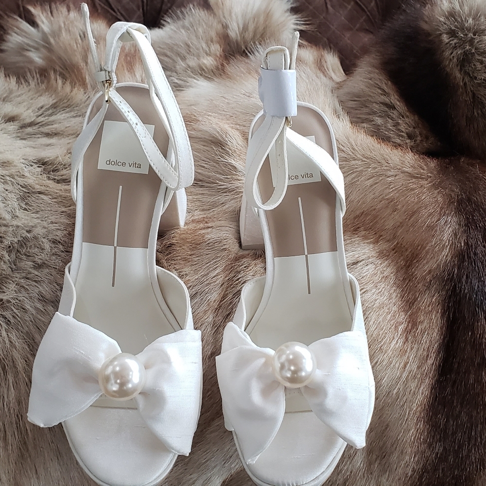 Dolce Vita, Size 7, Ivory, NWT